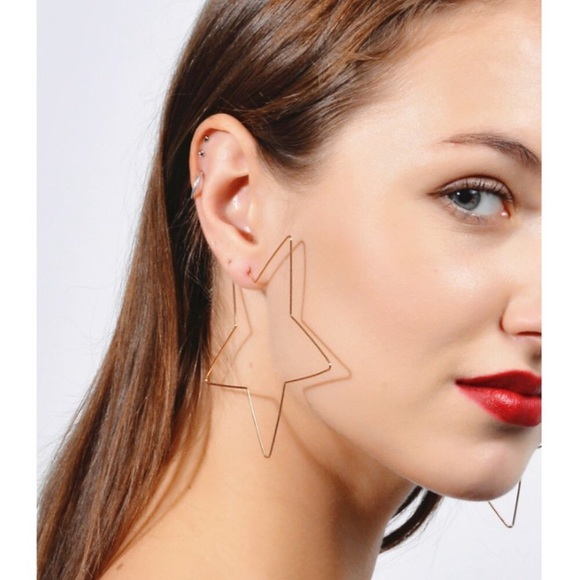 “Movie Star” Geometric Hoop Simple Cute Earrings - Picture 6 of 8